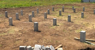 Фундамент на забивных жб сваях под ключ в Карталах - фундамент из забивных железобетонных свай цена от 3176 руб/м2